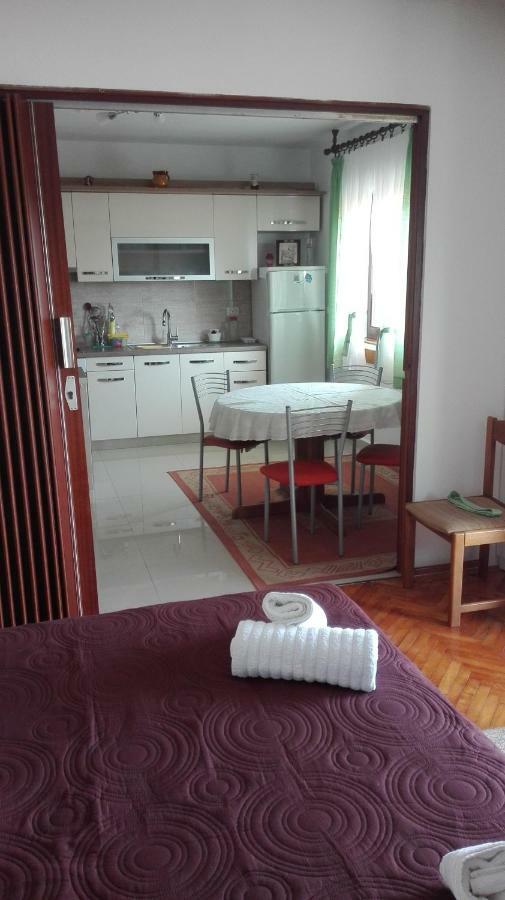 ולי ראט Apartments Branko מראה חיצוני תמונה